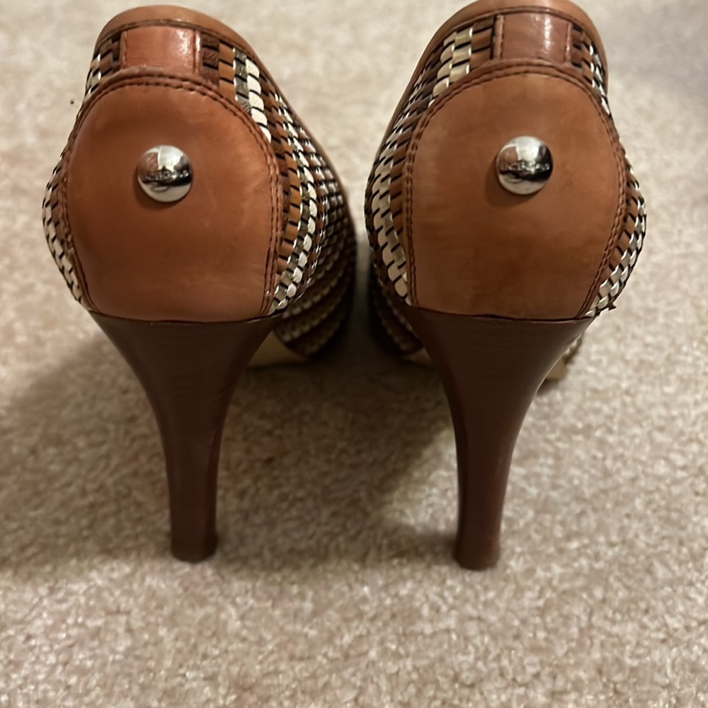 BCBGirls Brown Woven Heels with Buckle detail size 7.5 - Picture 4 of 4